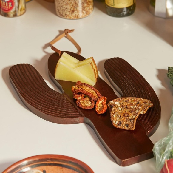 Urban Outfitters Cactus Cheese / Serving Board - Picture 4 of 4